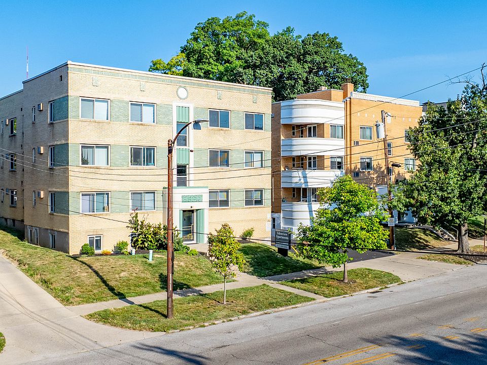 1st image of 2229 Victory Pkwy #D3