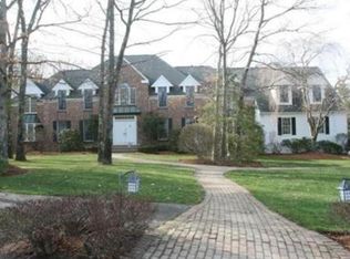 31 Eisenhower Dr, Sharon, MA 02067