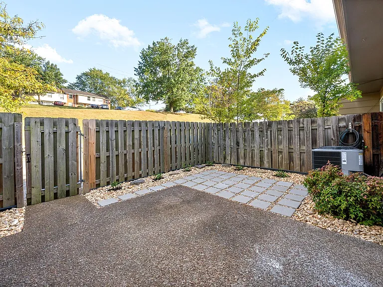 5600 Country Dr #316 — Photo 23