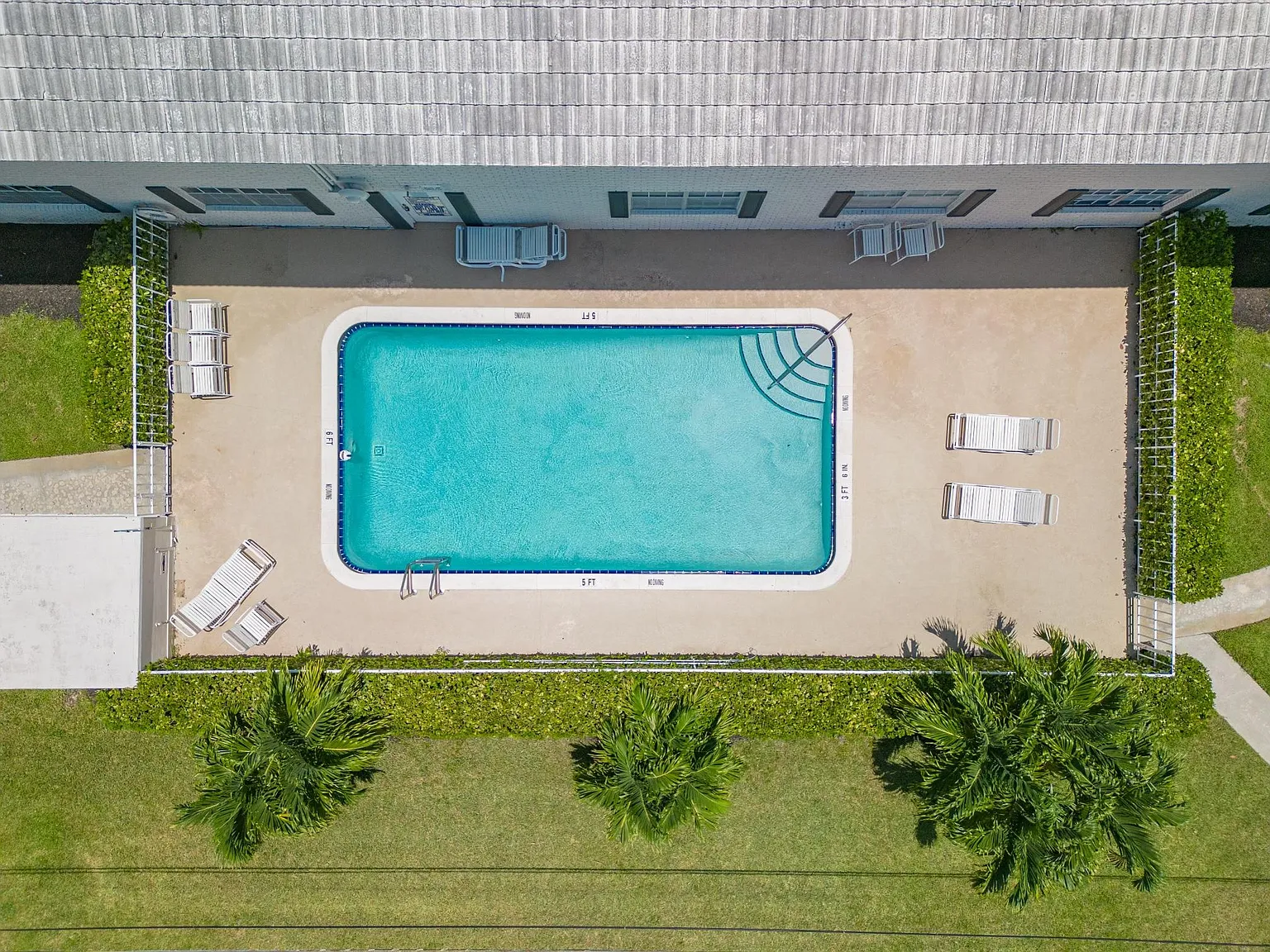 1 bed, 1.5 bath, 735 sqft, $1,950 — Photo 4