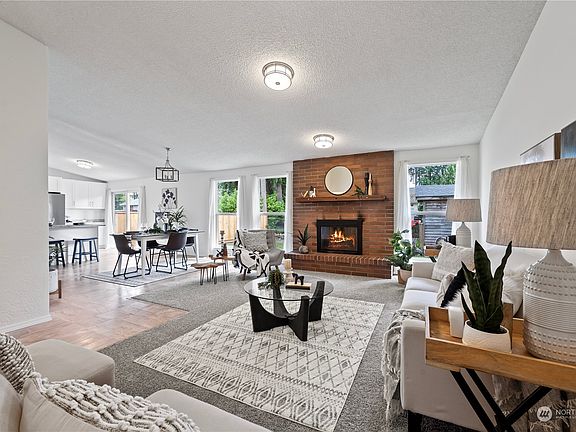 3rd image of 2212 27th Avenue SE