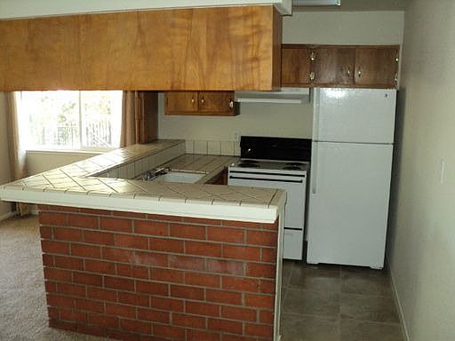 4th image of 2908 Norcade Cir APT 4