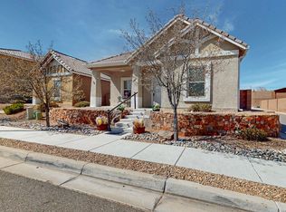821 Palo Duro Dr NE, Bernalillo, NM 87004