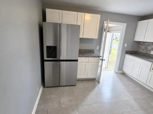 2319 W 170th St, Hazel Crest, IL 60429