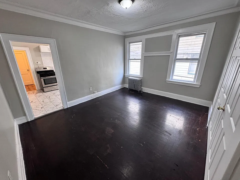 86 Stuyvesant Ave #3