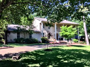 37 Saint Andrews Dr, Little Rock, AR 72212