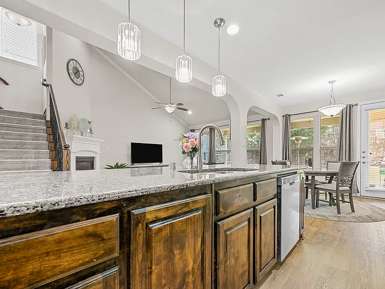 622 Newchester Dr — Photo 11