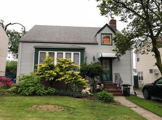 6462 228th St, Bayside, NY 11364