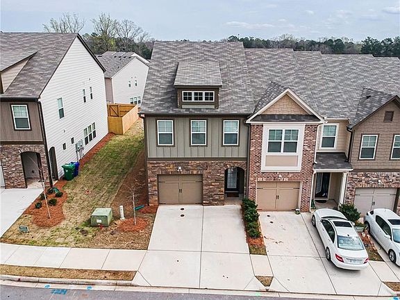 2nd image of 2218 Triple Crown Ln