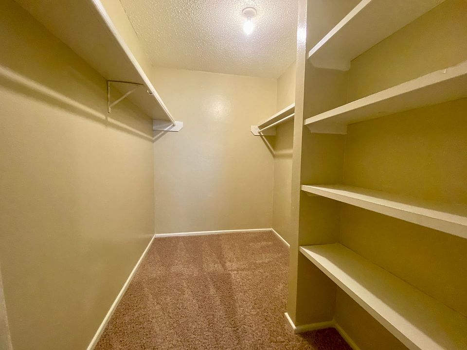 1st image of 4705 Albany Ave Unit 27