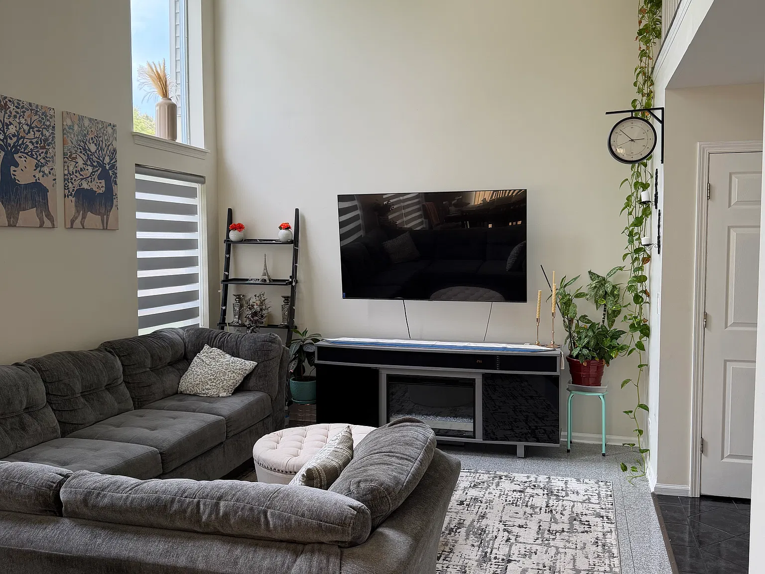 4 bed, 2.5 bath, 2250 sqft, $3,200 — Photo 3