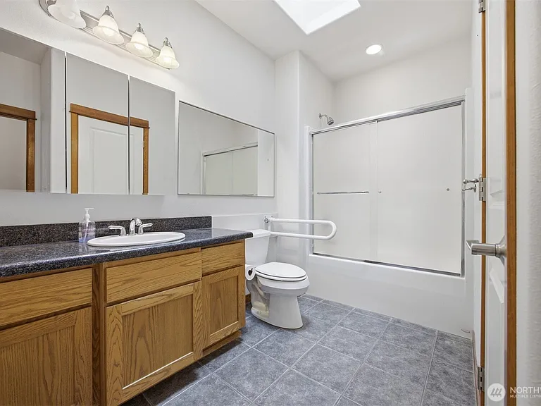 237 Creekview Crst — Photo 11