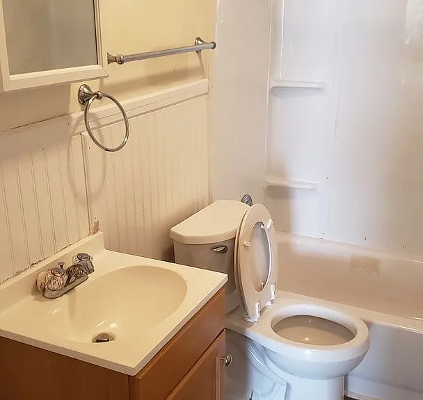 807 Ward St — Photo 12