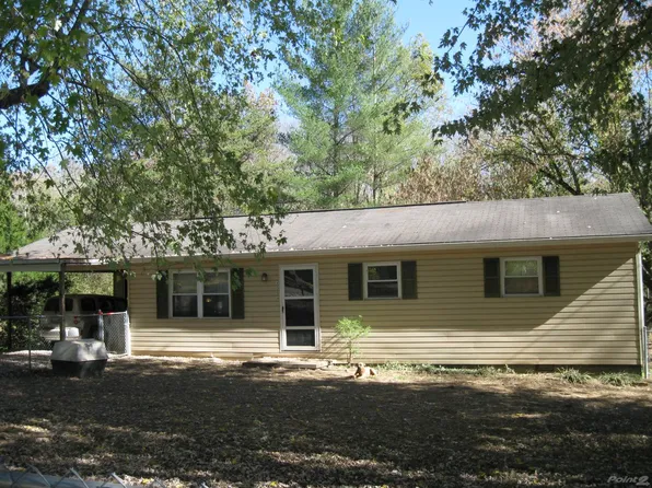 4554 S Creek Dr, Cookeville, TN 38506