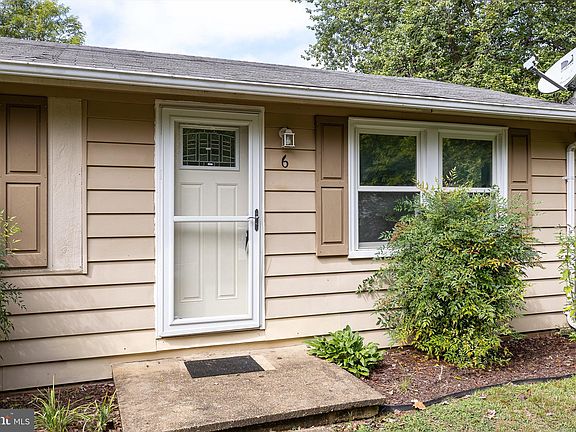 5th image of 6 Timberland Dr