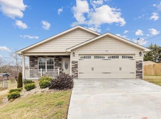 314 2nd Pkwy, Pigeon Forge, TN 37863