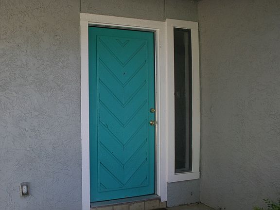 Front door, come on in.