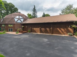 4047 Fairview Ave N, Arden Hills, MN 55112