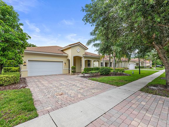 2nd image of 6752 Osage Cir