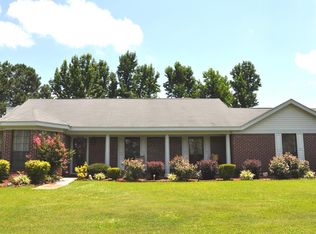 880 Big Springs Dr NE, Brookhaven, MS 39601