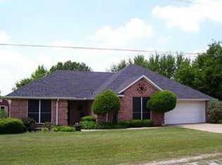 3110 Crockett St, Granbury, TX 76049