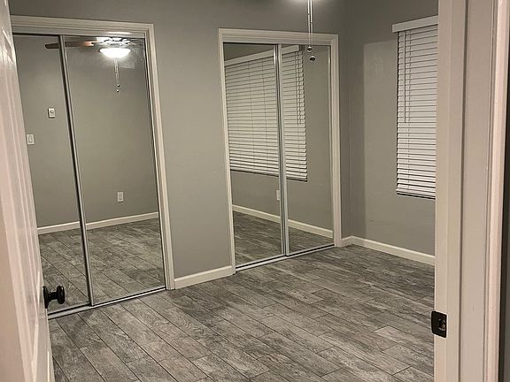 3rd image of 4059 Menlo Ave #1