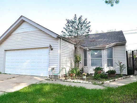 3rd image of 11726 Bexley Dr
