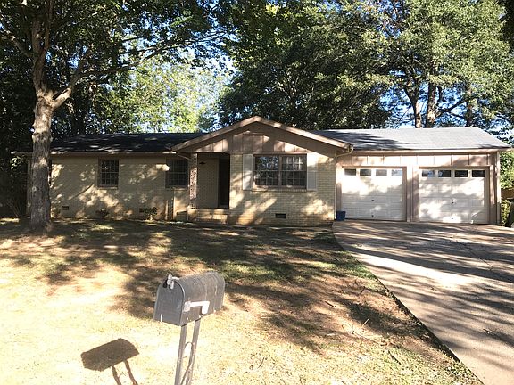 2nd image of 10022 Camille Dr SE