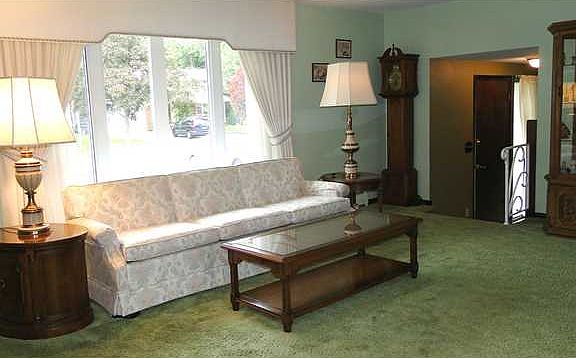 2nd image of 236 Cottonwood Dr