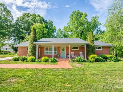 539 30th Ave NW, Hickory, NC, 28601