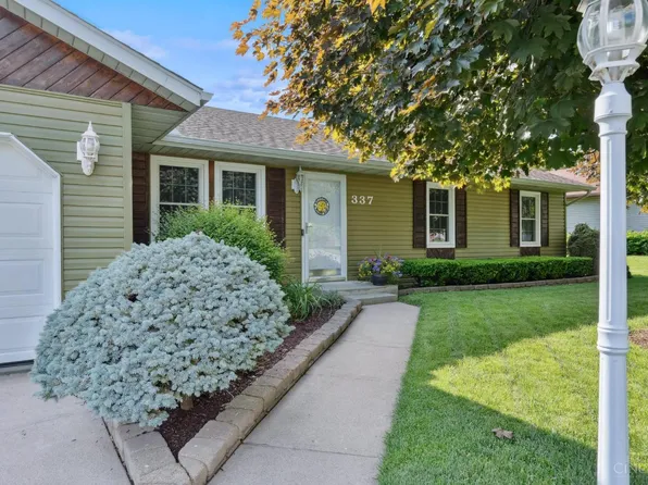 337 Alumni Cir, Wilmington, OH 45177