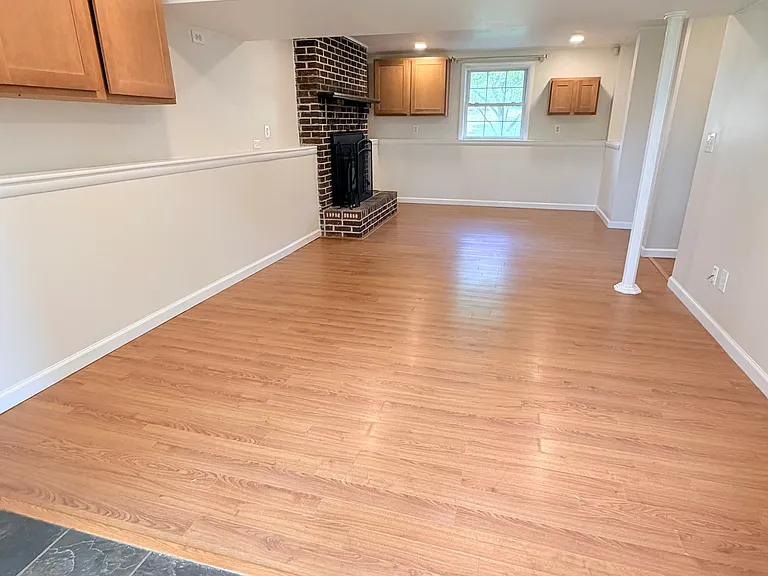 103 Valleyview Dr — Photo 18