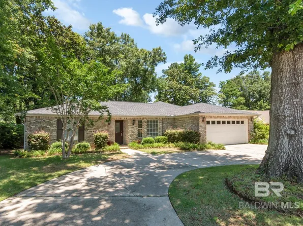 757 Morphy Ave, Fairhope, AL 36532