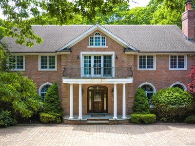10 Emerson Court, Hampton Bays, NY, 11946
