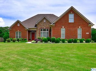 144 Mountain Cove Dr, Trinity, AL 35673