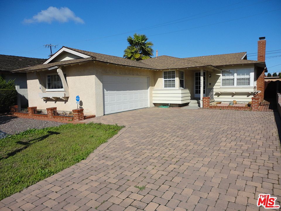 1st image of 18608 Saint Andrews Pl