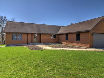 987 Academy St, Genoa, NY, 13071
