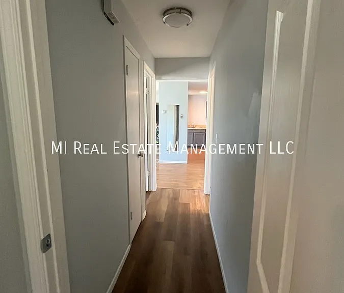 326 Stratford Way #6 — Photo 9