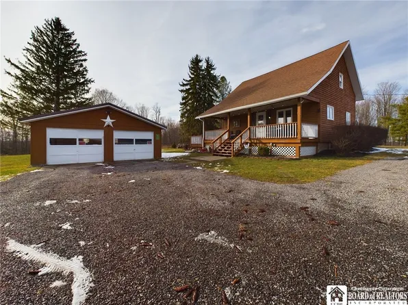 9933 Marble Rd, Delevan, NY 14042