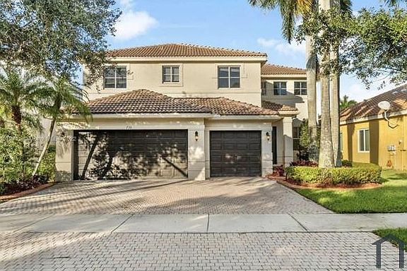 5th image of 736 Tulip Cir