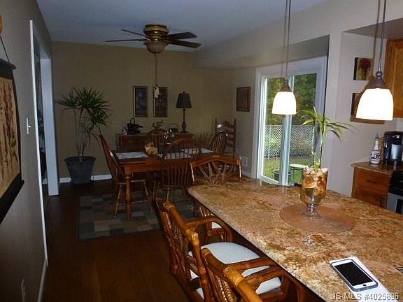 5th image of 502 Knollwood Ct