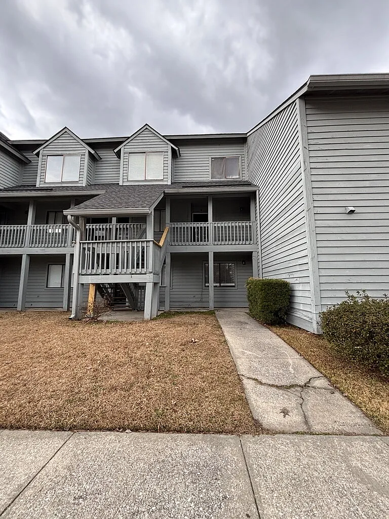 Building Photo - 8483 Yadkin Cir #D