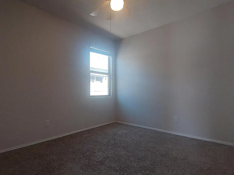 30238 W Verde Ln — Photo 9