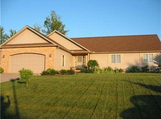 5309 Winterberry Ln, Erie, PA 16510