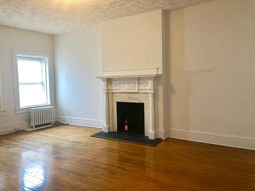 4th image of 1301 Saint Paul St #73