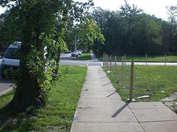 2nd image of 3507 W Carroll Ave