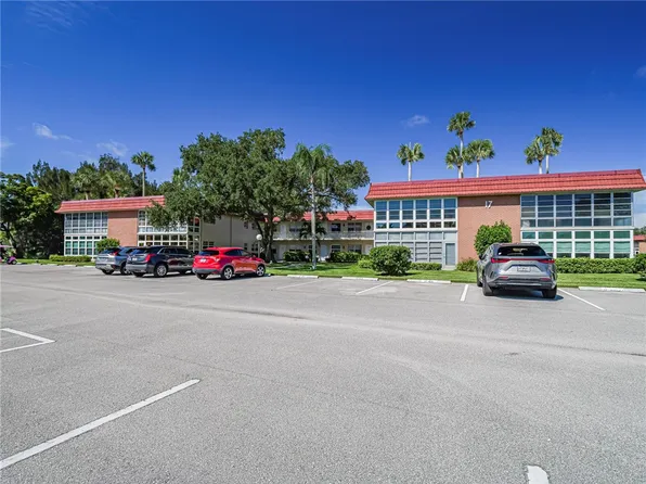 17 Vista Palm Ln APT 201, Vero Beach, FL 32962