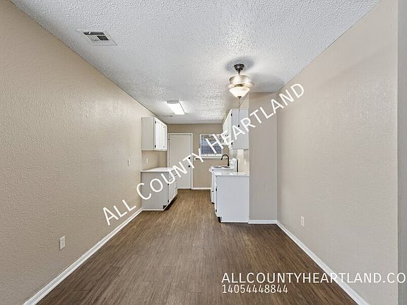 4th image of 119 Woodman Dr
