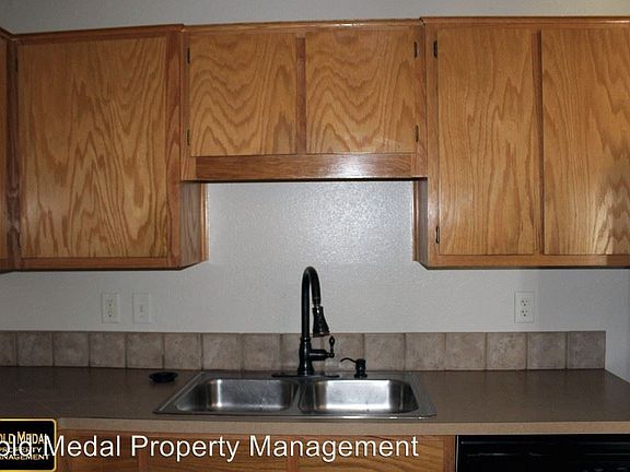5th image of 3304 Cantabrian Dr Unit B