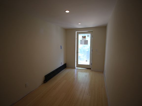 3rd image of 463 Sackett St #1